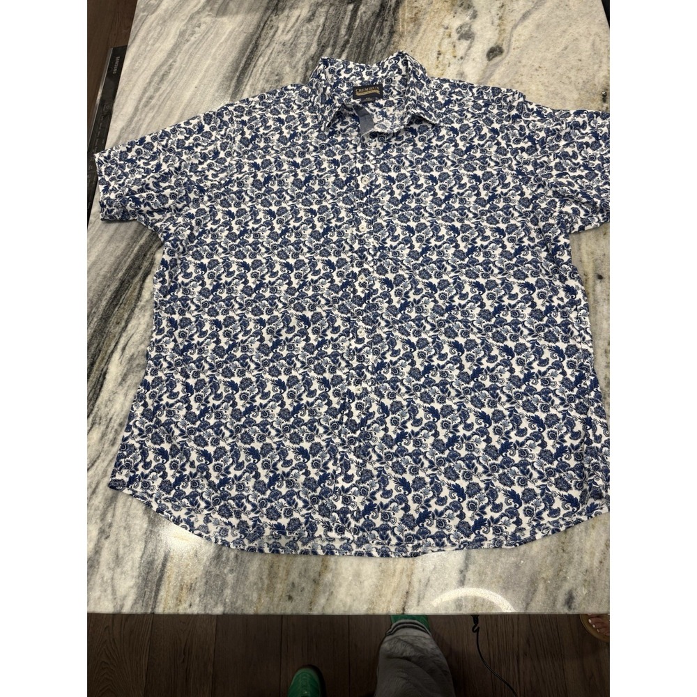 Daniel Cremieux short sleeve button down shirt blue/wh mini floral/paisley print